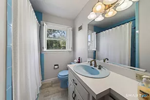 4 McKinnel Ct, Branford, CT 06405 - Photo 8