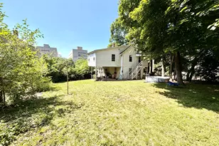435 Myrtle St, New Britain, CT 06053 - Photo 2