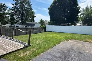 60 Grove Pl, West Haven, CT 06516 - Photo 8