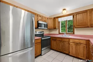 85 Alma St, Naugatuck, CT 06770 - Photo 2