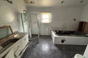 13 Merril Pl, Unknown NY City, NY 11096 - Photo 4