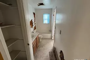 13 Merril Pl, Unknown NY City, NY 11096 - Photo 6