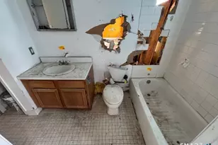 13 Merril Pl, Unknown NY City, NY 11096 - Photo 16