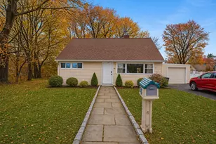 69 Seaver Cir, Bridgeport, CT 06606 - Photo 1