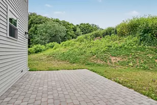 100 Tashua Rd, Trumbull, CT 06611 - Photo 24