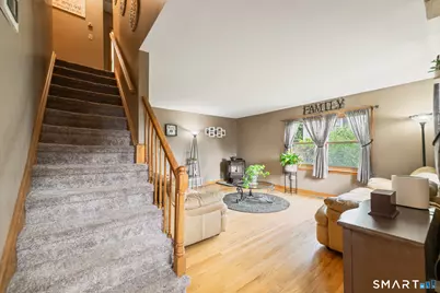 39 Morris Avenue, Trumbull, CT 06611 - Photo 6