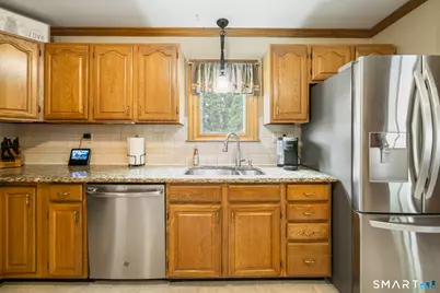 39 Morris Avenue, Trumbull, CT 06611 - Photo 14