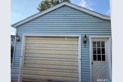 48 Elk Avenue, Waterbury, CT 06708 - Photo 16