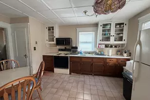 48 Elk Ave, Waterbury, CT 06708 - Photo 8