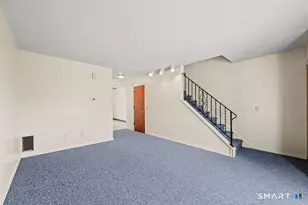 15 Crest St, West Haven, CT 06516 - Photo 12