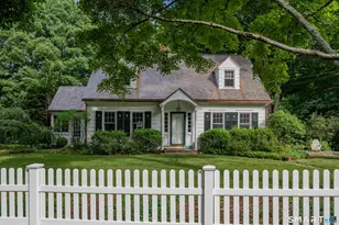 31 Mountain Rd, Woodbury, CT 06798 - Photo 1