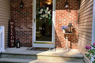 7 Stephens Ct, Clinton, CT 06413 - Photo 2
