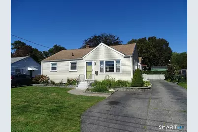 15 Bayshore Drive, New London, CT 06320 - Photo 1