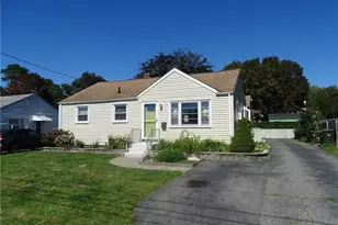 15 Bayshore Dr, New London, CT 06320 - Photo 1