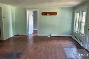 11 Cottage St, Putnam, CT 06260 - Photo 10