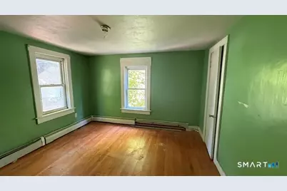 11 Cottage Street, Putnam, CT 06260 - Photo 8