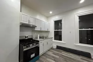 111 Kensington St, New Haven, CT 06511 - Photo 2