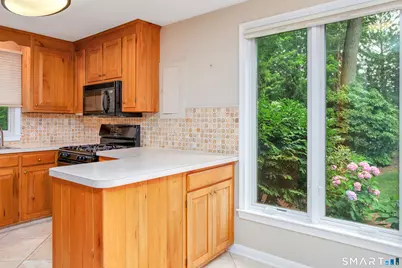 2 Castle Rock Road #2, Branford, CT 06405 - Photo 12