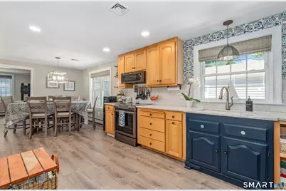 355 Burnham Street, Manchester, CT 06042 - Photo 8