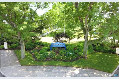 97 West Walk #97, West Haven, CT 06516 - Photo 2