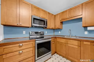 98 Greenwood St, Watertown, CT 06795 - Photo 4