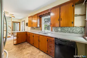 172 Cedar St, Seymour, CT 06483 - Photo 4