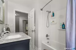 143 Bradford Ave, East Haven, CT 06512 - Photo 18