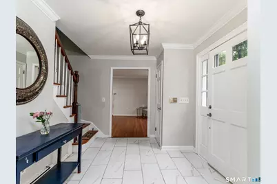 41 Fieldcrest Drive, Ridgefield, CT 06877 - Photo 2
