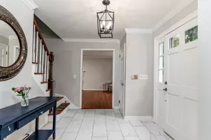 41 Fieldcrest Dr, Ridgefield, CT 06877 - Photo 2