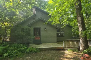 17 Bradley Ln, Newtown, CT 06482 - Photo 6