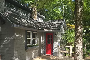 17 Bradley Ln, Newtown, CT 06482 - Photo 4