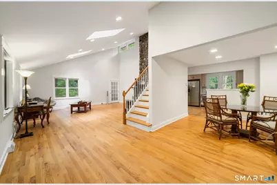 17 Bradley Lane, Newtown, CT 06482 - Photo 10