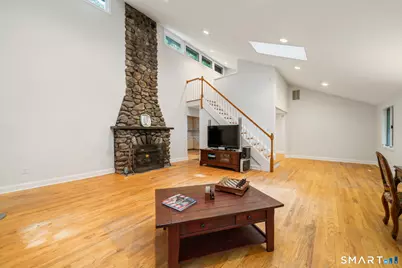 17 Bradley Lane, Newtown, CT 06482 - Photo 8