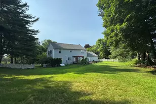 665 Quinnipiac Ct, Cheshire, CT 06410 - Photo 2