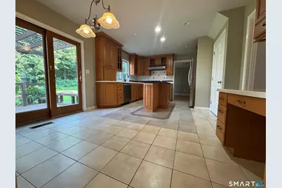 665 Quinnipiac Court, Cheshire, CT 06410 - Photo 4