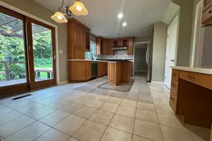 665 Quinnipiac Ct, Cheshire, CT 06410 - Photo 4