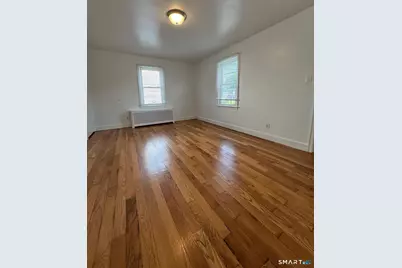 548 Queen Street, Bridgeport, CT 06606 - Photo 6