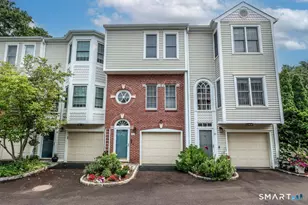 82 Bywatyr Ln, Bridgeport, CT 06605 - Photo 4
