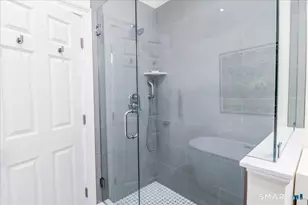 82 Bywatyr Ln, Bridgeport, CT 06605 - Photo 22