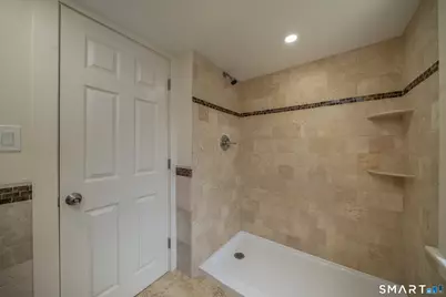 198-200 Shore Drive #2, Branford, CT 06405 - Photo 14