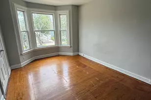 32 Clinton Ave, New Haven, CT 06513 - Photo 4