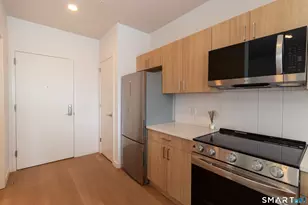 19 Elm St, New Haven, CT 06513 - Photo 6