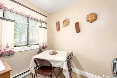 9 Hemlock Court #9, Cromwell, CT 06416 - Photo 10