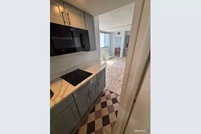 60 Strawberry Hill Avenue #415, Stamford, CT 06902 - Photo 2