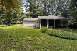 8 Midwood Rd, Norwalk, CT 06851 - Photo 4