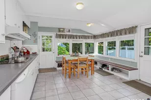 52 E Main St, Branford, CT 06405 - Photo 14