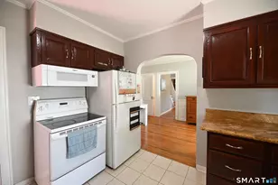 26 Laurel Ave, Naugatuck, CT 06770 - Photo 14