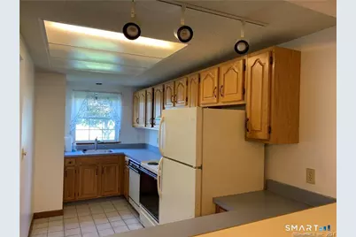 3 Jamie Lane #C, Manchester, CT 06042 - Photo 2