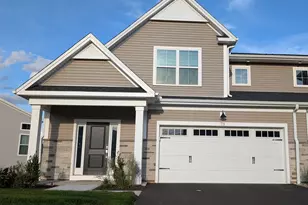 73 Shea Cir, Cheshire, CT 06410 - Photo 2