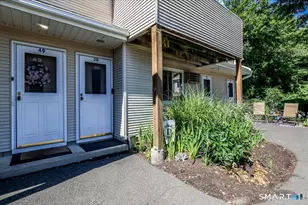 136 Pembroke Rd, Danbury, CT 06811 - Photo 2